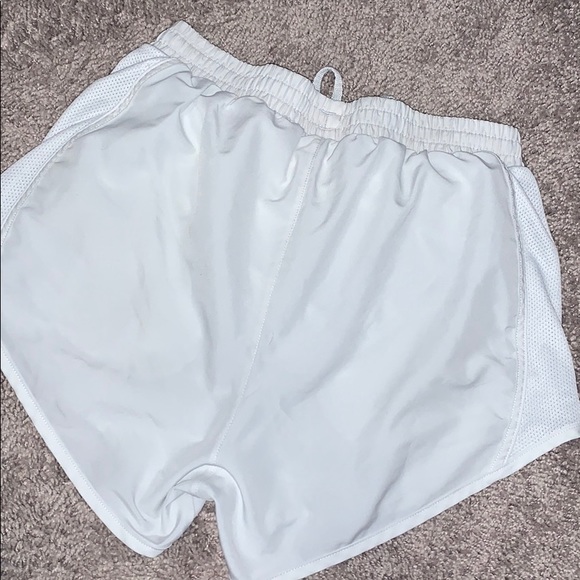 Under armour shorts - Picture 3 of 5